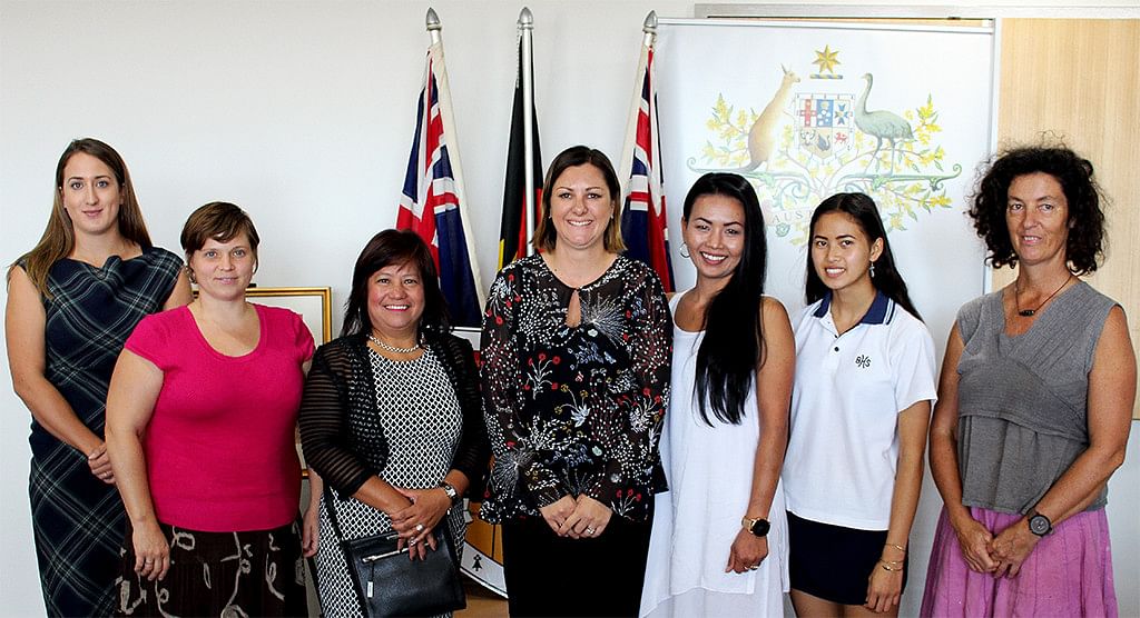 New Australian citizens Chloe Garrs, Shannon Woloshyn, Flordeliza Grealy, Kunya Goddard, Siriwan Namlee and Suzanne Milligan, with Mayor Cr Kristy McBain (centre) following Monday’s Citizenship ceremony.