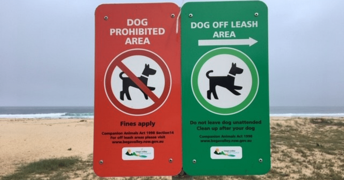 Tura beach dog offleash signs.