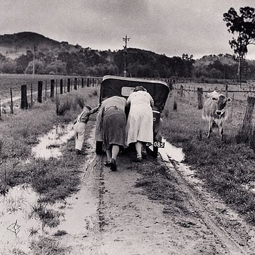 Photograph taken by Jeff Carter, Tobacco Road 1956, silver gelatin print (courtesy MAMA Collection).