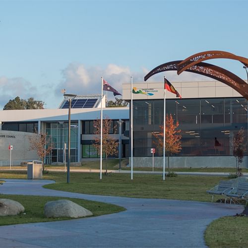 Picture of Council Office and Bega Valley Commemorative Civic Centre.