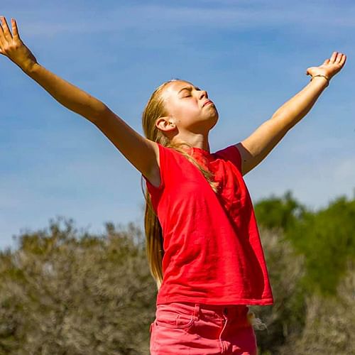 Photograph by Kylofoto Images. Dancer from Fling Physical Theatre at Panboola's annual art festival and Youth Week 2019 event.