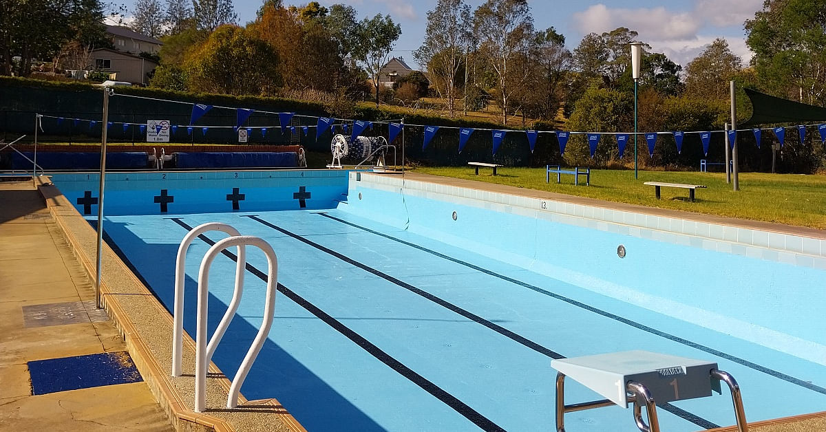 cobargo pool repainted and ready to be filled