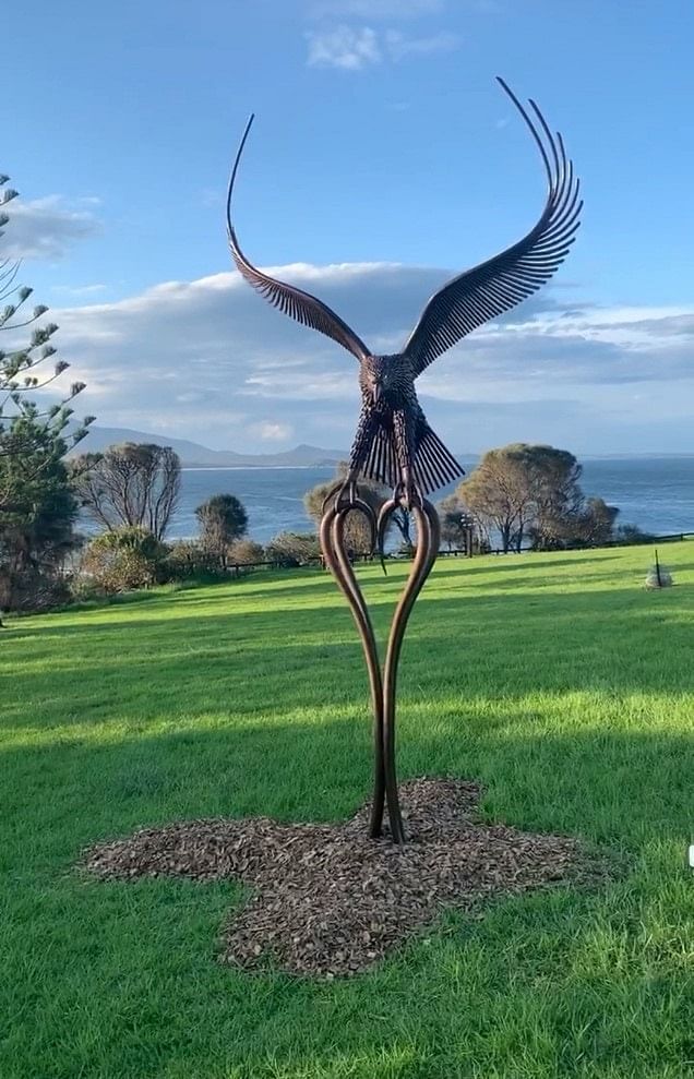 Landed eagle sculpture for Bemboka community.